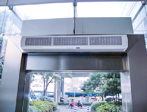 河南風(fēng)幕機(jī)安裝實(shí)例